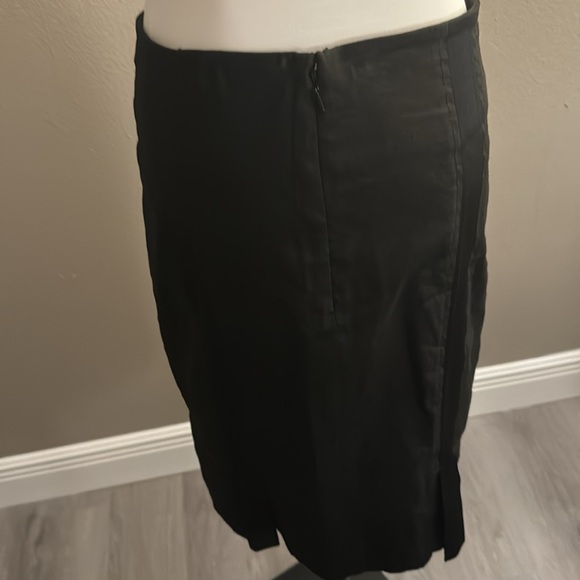 Bebe classic black linen suit, size 6 jacket 4 skirt (will sell separately) - Picture 3 of 12